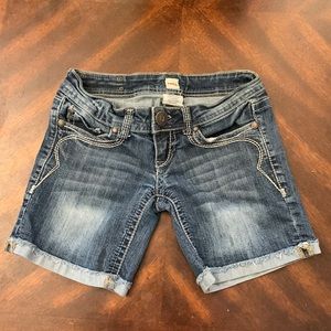 H2j size 0 jean shorts